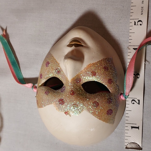 Vintage Hand Painted Carnival Face Masks Ceramic Set Of Three Butterfly Design - Picture 5 of 12